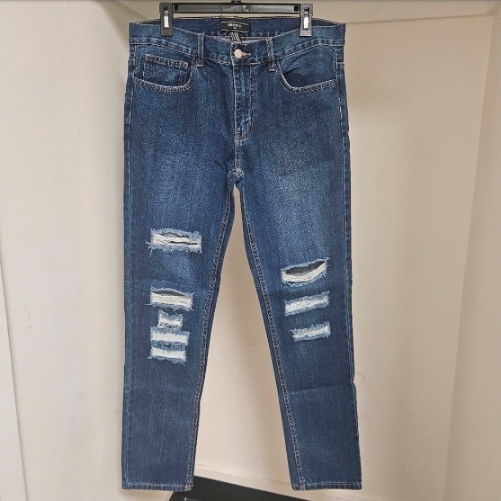 FOREVER 21 MEN'S DISTRESSED JEANS SIZE 33×32